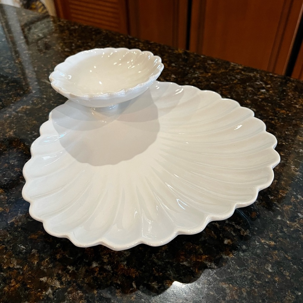 Vintage White Chip and Dip or Shrimp Bowl Clam Shell Shape